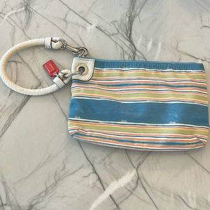 Coach Wristlet Beachy